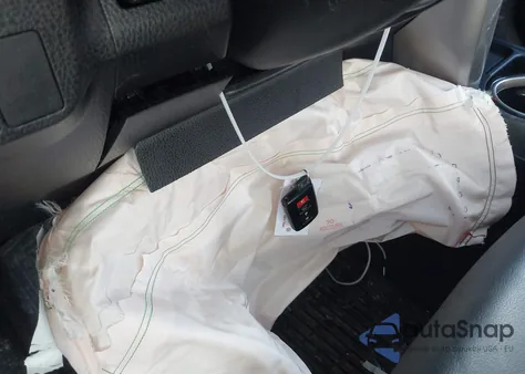 2018 Toyota Rav4 Limited from USA, damaged, VIN JTMDFREV5JJ748229